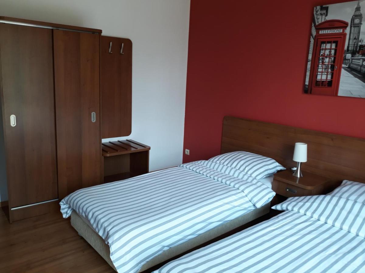 Bed & Breakfast Green Roof Rybarzowice  Luaran gambar